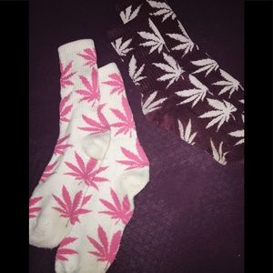HUF socks 2 pairs